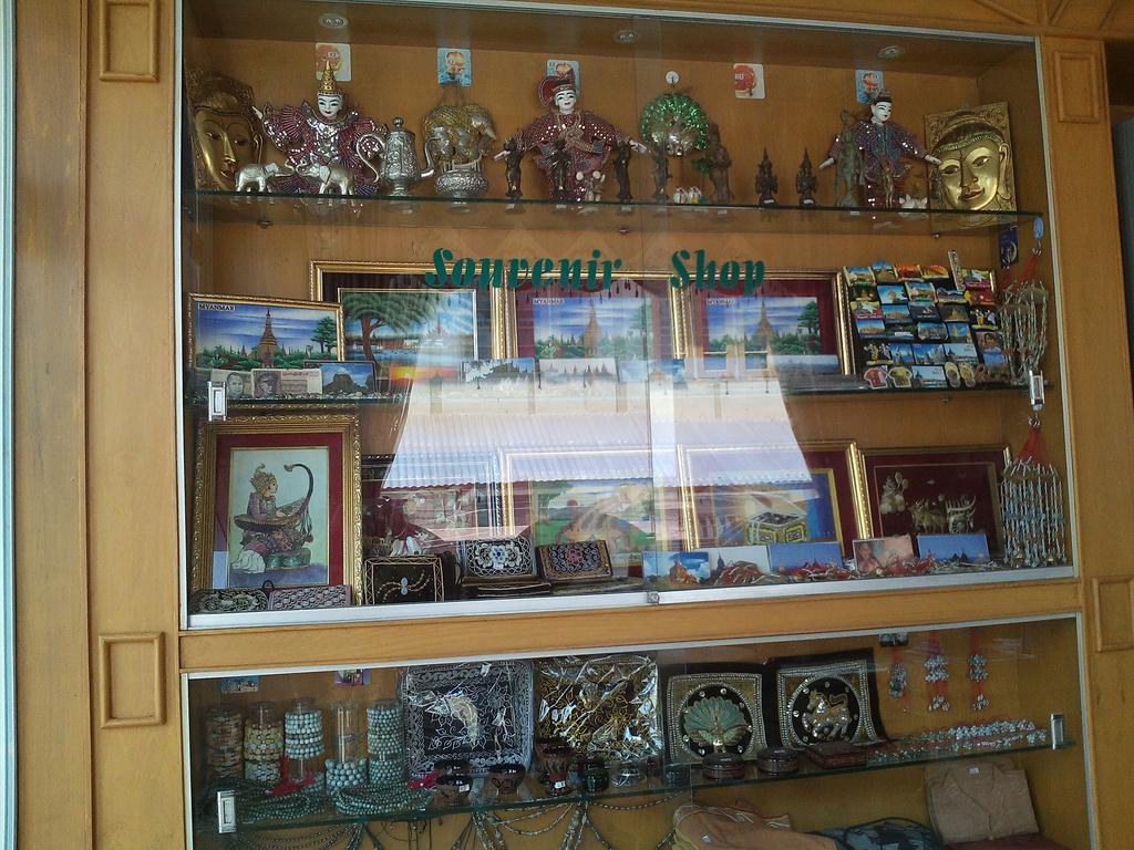 Golden Dream Hotel Mandalay Ngoại thất bức ảnh
